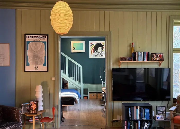 Elegant & Quiet Apartment In Historic House - Prime Location In Oslo West