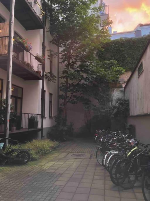 Elegant & Quiet In Historic House - Prime Location In West Apartment